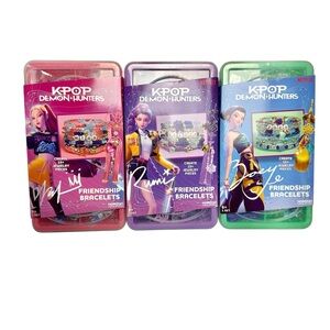 (3) Netflix KPop Demon Hunters Friendship Bracelets Kit Mira Rumi Zoey Valentine